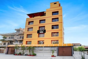 House | Exterior - Classic Banshi Bhawan (Prayagraj)