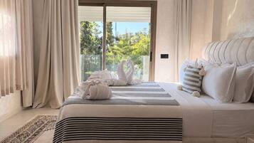 Premium bedding, pillowtop beds, cribs (free), rollaway beds (free)