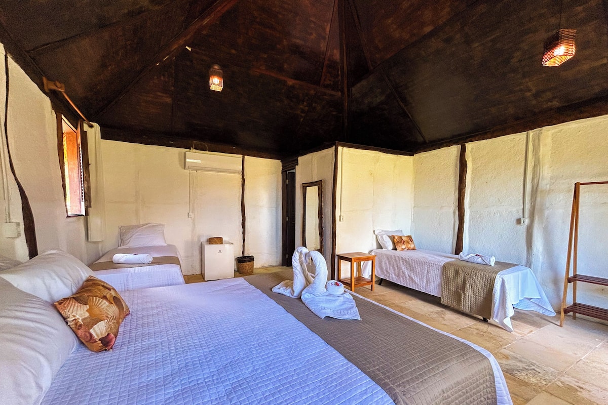 Bungalow tiện nghi đơn giản, quang cảnh một góc biển | Màn/rèm cản sáng, truy cập Internet không dây miễn phí 