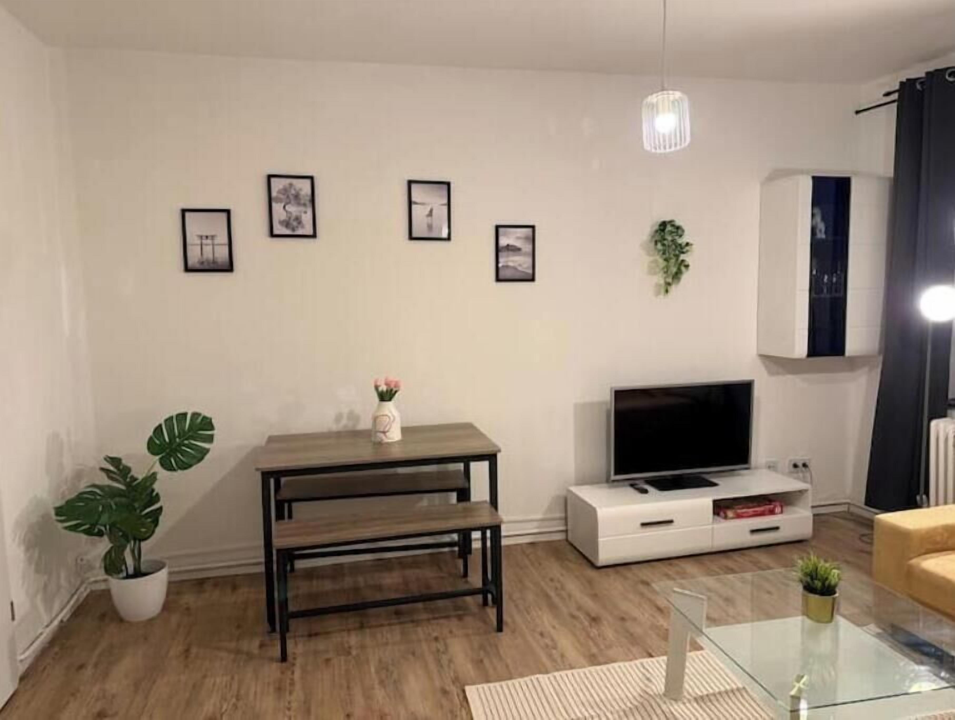 Large Fitter's Apartment Bremerhavencentral 6-8 Beds - Bremerhaven