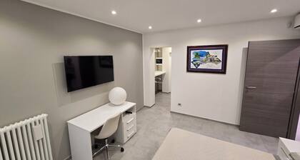 Olly's Nest: 2 Bedrooms, 2 Bathrooms and Parking Space