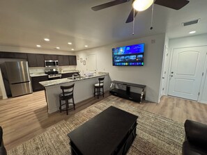 Interior - 3 bedroom house with AC in charming Kingman Near The Hospital Top restaurants (Kingman)