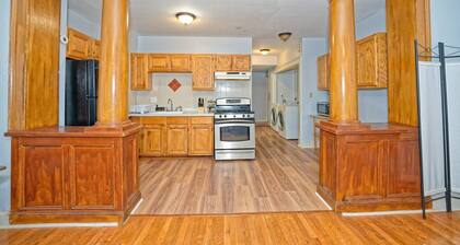 Comfy & Convenient 2-Bed Fl 1 Apt @DowntownAlbany