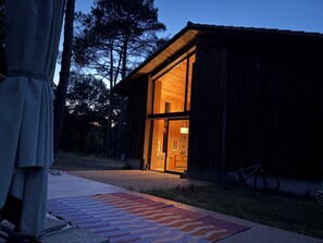 Exterior - Contemporary renovated barn in the Landes forest, 15 minutes from the ocean (Vielle-Saint-Girons)
