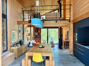 Dining - Contemporary renovated barn in the Landes forest, 15 minutes from the ocean (Vielle-Saint-Girons)