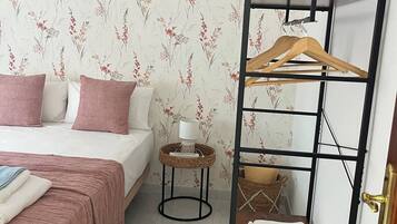 2 slaapkamers, een strijkplank/strijkijzer, gratis wifi, beddengoed