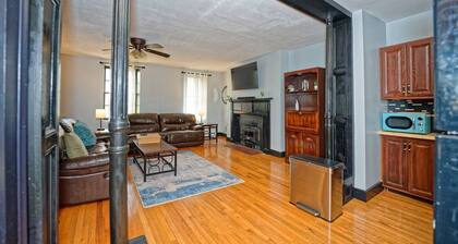 Timelessly Restored 2-Bed Fl 2 Apt @DowntownAlbany