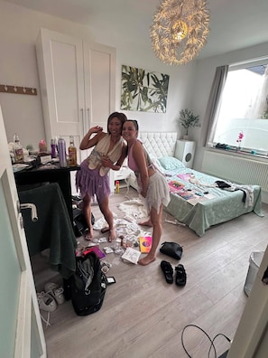 1 bedroom, iron/ironing board, bed sheets