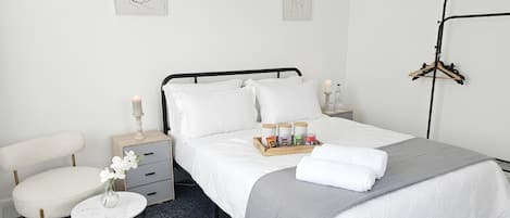 3 bedrooms, free WiFi, bed sheets