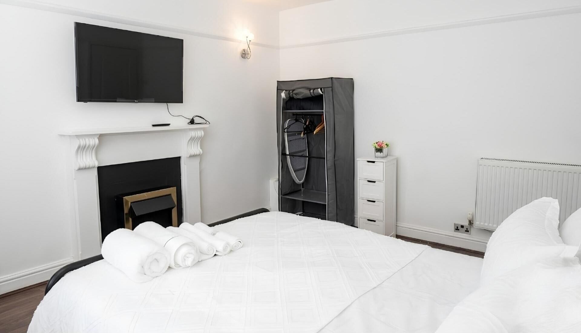 3 bedrooms, free WiFi, bed sheets