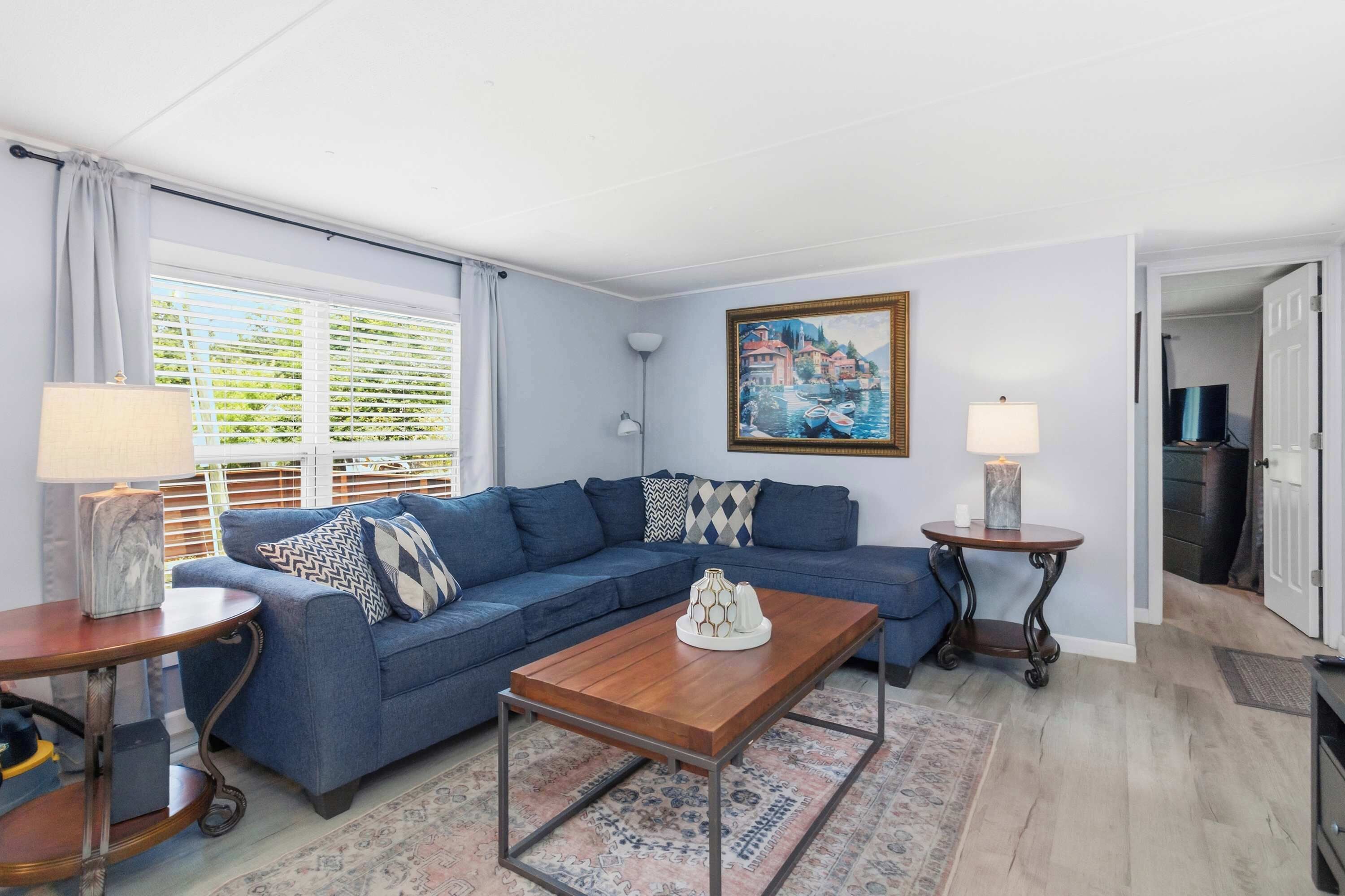White River Escape With Private Deck And Porch - Fayetteville, AR