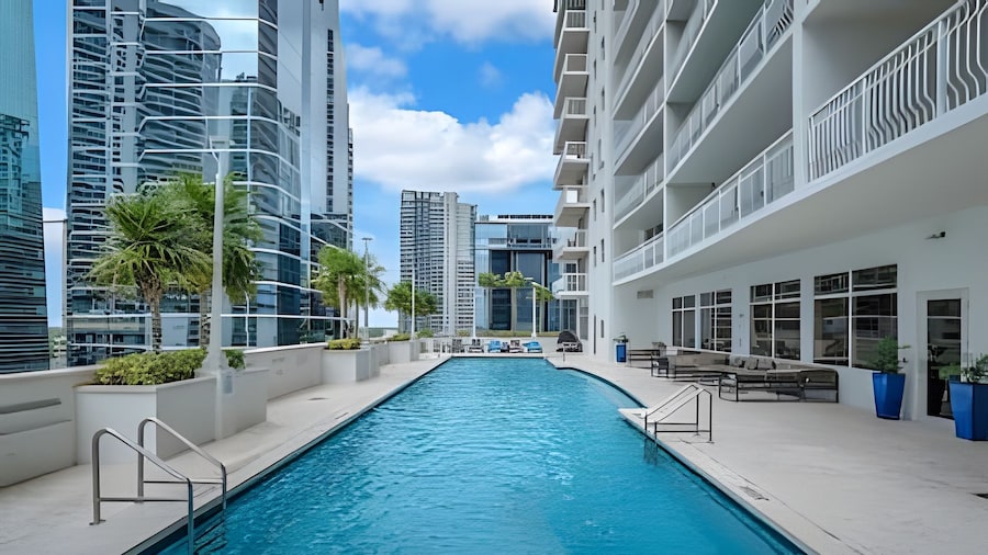 The Club - Pool - Gym - Parking - Heart of Brickell