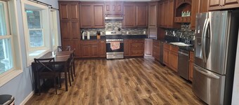 Private 7-Acre Family/Event Retreat | Pool, Theater, Game Room & Lake
