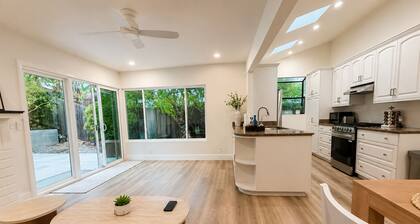 4BR Near UCSB & Santa Barbara • Private Hot Tub • Walk to Beach • Pool access