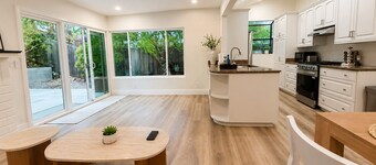 4BR Near UCSB & Santa Barbara • Private Hot Tub • Walk to Beach • Pool access
