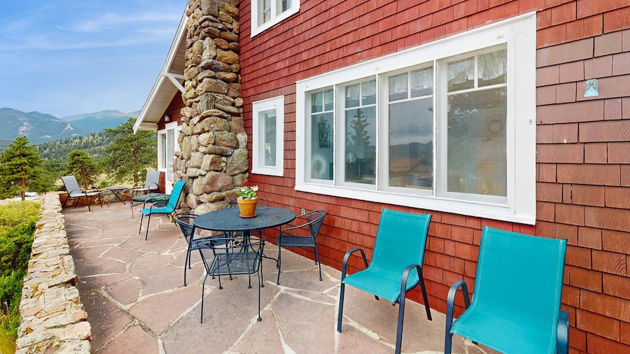 Charming Vacation Home Close to Rocky Mountain National Park