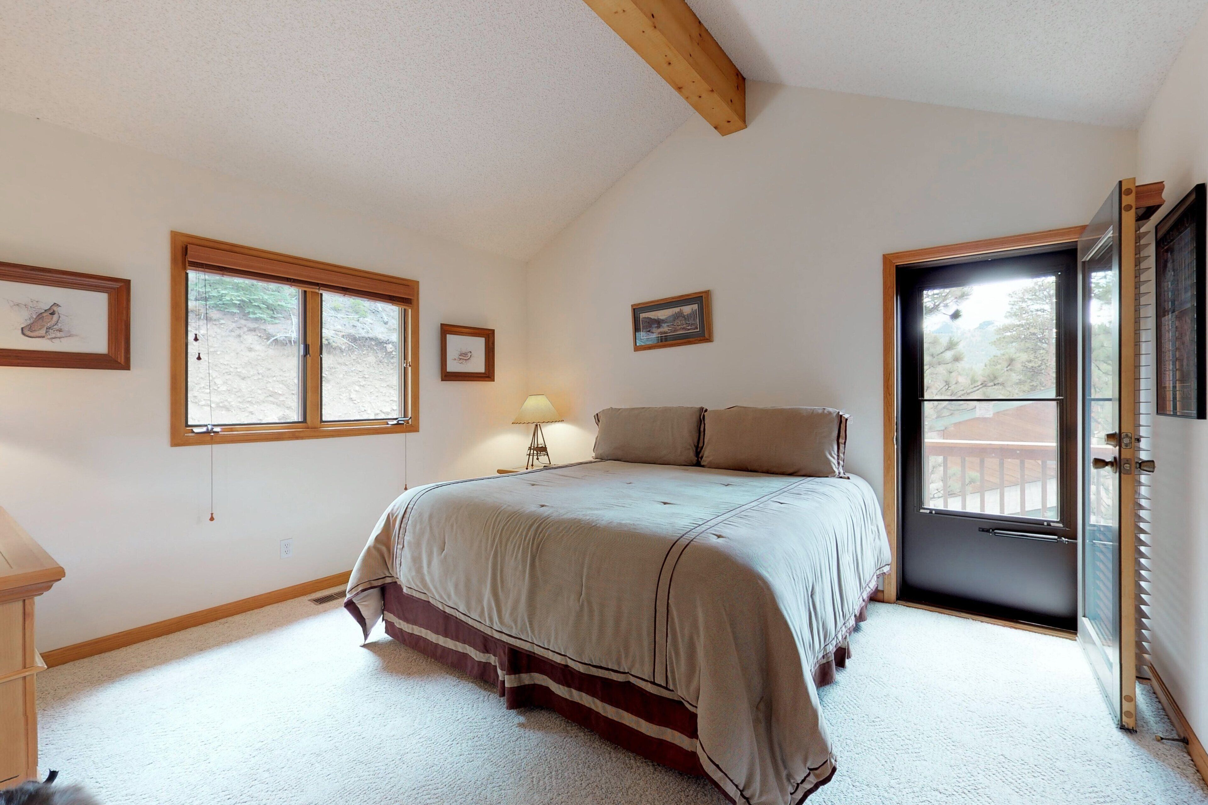 House, Multiple Beds, Mountain View (Mountain Splendor)