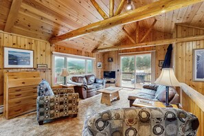 Kabin, Beberapa Tempat Tidur, pemandangan gunung (High Pines Cabin) | Area keluarga