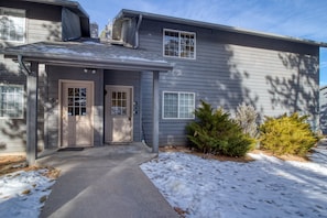 Exterior - Relaxing Condo in Estes Park w/ a Full Kitchen, gas Fireplace, & Furnished Deck (Estes Park)