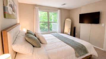 1 bedroom, desk, free WiFi, bed sheets