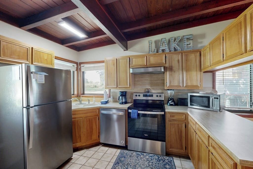 Cottage, Multiple Beds (Little House on LBJ) | Private kitchen