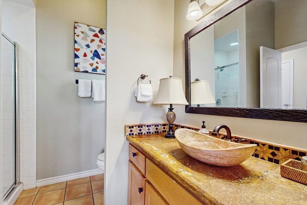 House, Multiple Beds, Pool View (Sacred Vista) | Bathroom | Towels