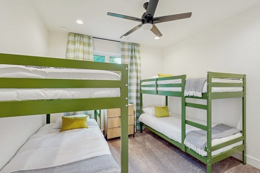 House, Multiple Beds (LBJ Overlook) | 5 bedrooms, individually decorated, individually furnished, bed sheets