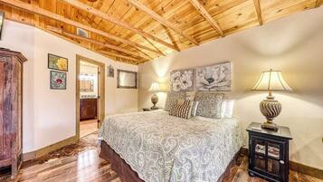 1 bedroom, individually decorated, individually furnished, bed sheets