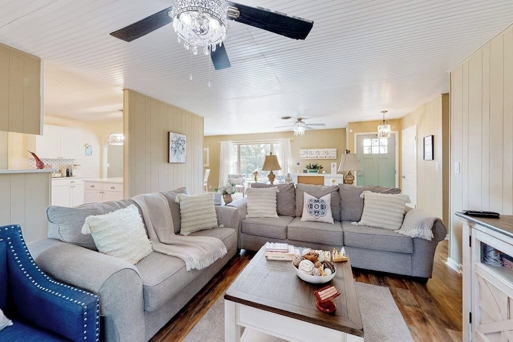 House, Multiple Beds, Garden View (Suniland Cottage) | Living area