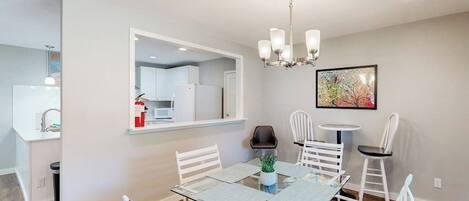 บ้านพัก, หลายเตียง (Belaire Bungalow) | 2 ห้องนอน, ห้องพักตกแต่งอย่างมีเอกลักษณ์, ตกแต่งพิเศษโดยเฉพาะ