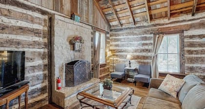 Dog-friendly Suite With a Fireplace - 290 Wine Tasting Trail