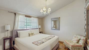 Condo, 1 King Bed, Fireplace, Garden View (Historic Rocky Hill - Champagne Suite) | 1 bedroom, individually decorated, individually furnished, bed sheets