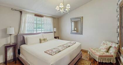Dog-friendly Suite With a Fireplace - 290 Wine Tasting Trail