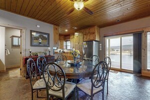2 habitaciones, decoración personalizada y muebles diferentes 