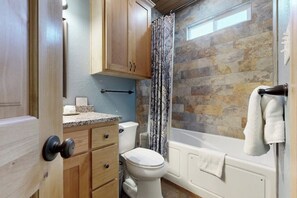 House, Multiple Beds (Arva's Retreat) | Bathroom | Towels - Renovated Waterfront Home With Wifi, Lake Views, Dock & Boat Lift - Dogs OK (Burnet)
