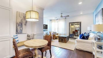 Condo, 1 King Bed, Pool View (The Waters Condo Building 6 ) | Living area