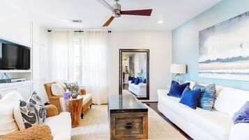 Condo, 1 King Bed, Pool View (The Waters Condo Building 6 ) | Living area