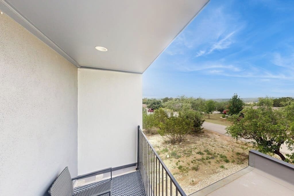 Condo, Multiple Beds, Balcony, Garden View (Lago Vista Hideaway) | View from room