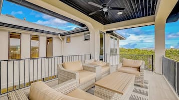 House, Multiple Beds, Mountain View (Dream on Devil's Cove) | Terrace/patio