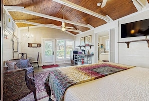 Studio, 1 giường cỡ king, không được mang vật nuôi, quang cảnh vườn (Travis Street - Travis Cottage)