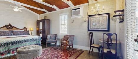 Studio, 1 King Bed, Pets Not Allowed, Garden View (Travis Street - Travis Cottage) | Individually decorated, individually furnished, bed sheets