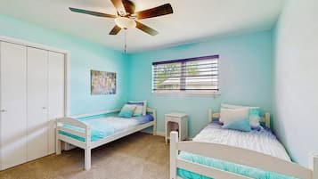 House, Multiple Beds (Lakefront Lodge) | 4 bedrooms, individually decorated, individually furnished, bed sheets