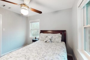 2 habitaciones, decoración personalizada y muebles diferentes