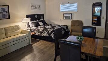 1 bedroom, WiFi, bed sheets, wheelchair access