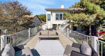 Waterfront, Dog-friendly Home With Lake Views, Private Boat Lift & Dock