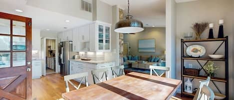 House, Multiple Beds (Bay Point Paradise) | 3 bedrooms, individually decorated, individually furnished, bed sheets