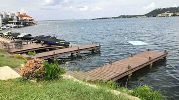 Dock