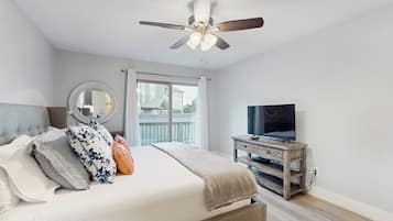 Condo, Multiple Beds, Pool View (Sundowner) | 2 bedrooms, individually decorated, individually furnished, bed sheets
