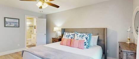Condo, Multiple Beds, Pool View (Sundowner) | 2 bedrooms, individually decorated, individually furnished, bed sheets