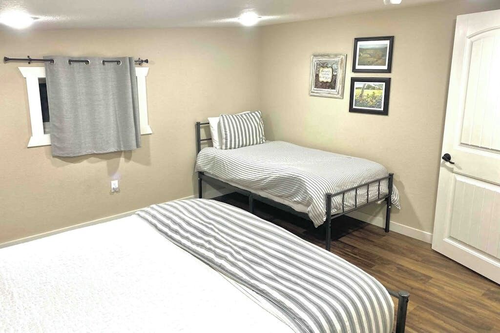 House, Multiple Beds, Garden View (The Escape at Hilltop) | 5 bedrooms, individually decorated, individually furnished, bed sheets